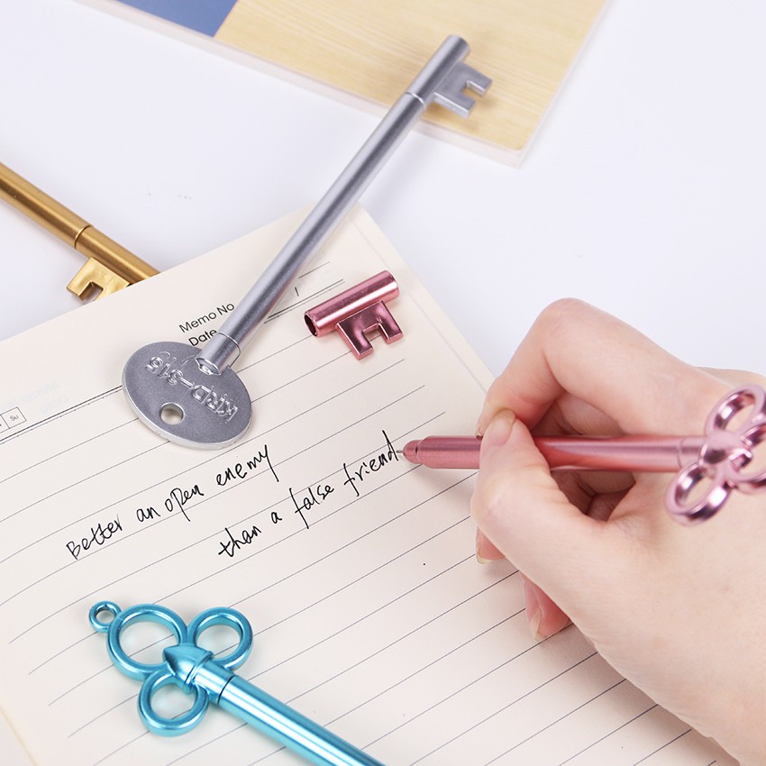 Bút bi mực đen ngòi 0.38mm thiết kế kiểu chìa khóa sáng tạo