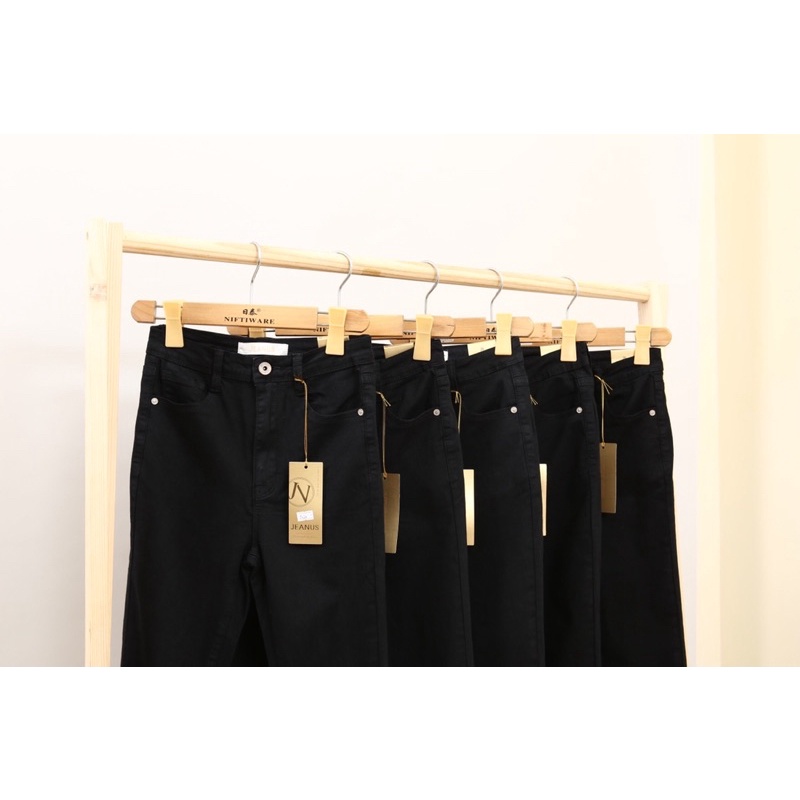 q281 - quần skinny jeans (quần đen ôm)