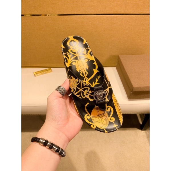 Dép tông nam sang trọng hiệu Versace in 3D chất liệu nguyên bản thiết kế cổ điển hoa lá đế êm