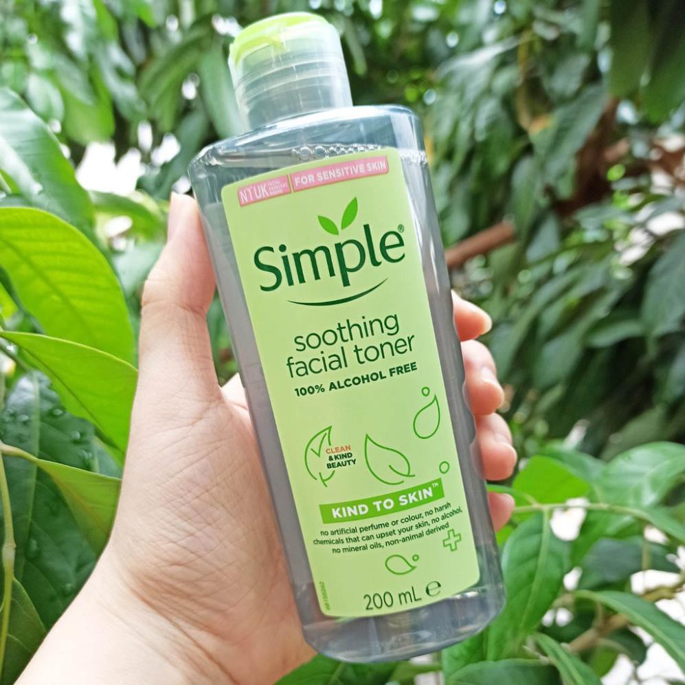 Nước hoa hồng Simple Kind to Skin Soothing Facial Toner