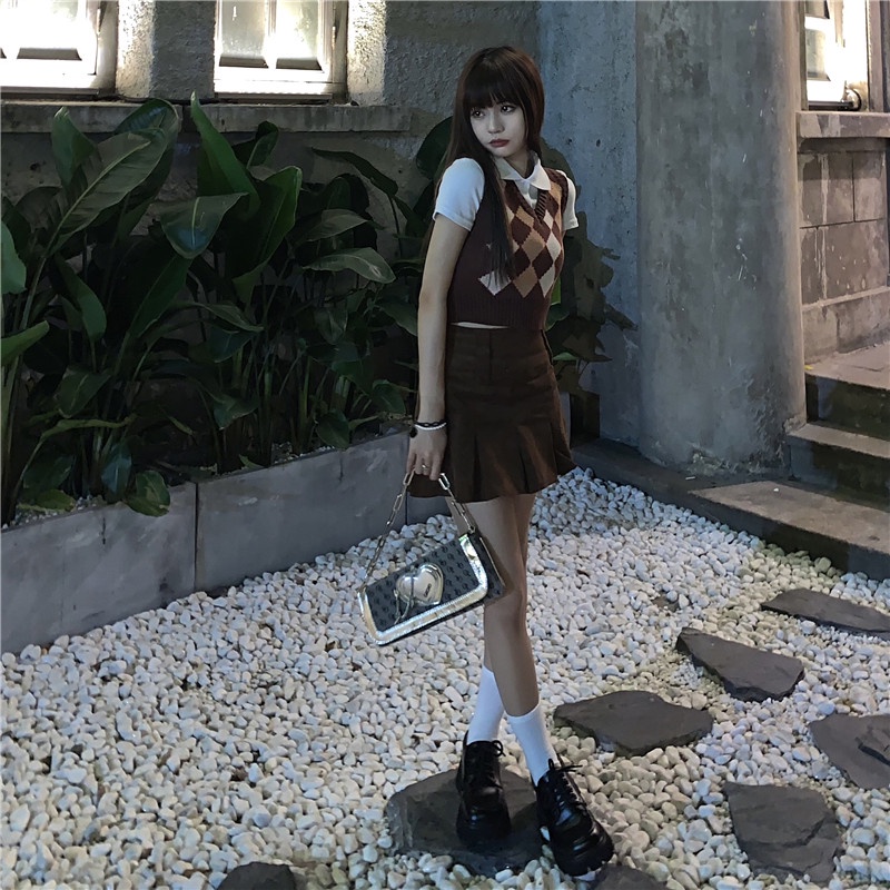 (ORDER) Set áo vest gile sọc ô kim cương len dệt kim+ Chân váy và áo thun POLO cộc tay style retro nữ sinh | BigBuy360 - bigbuy360.vn