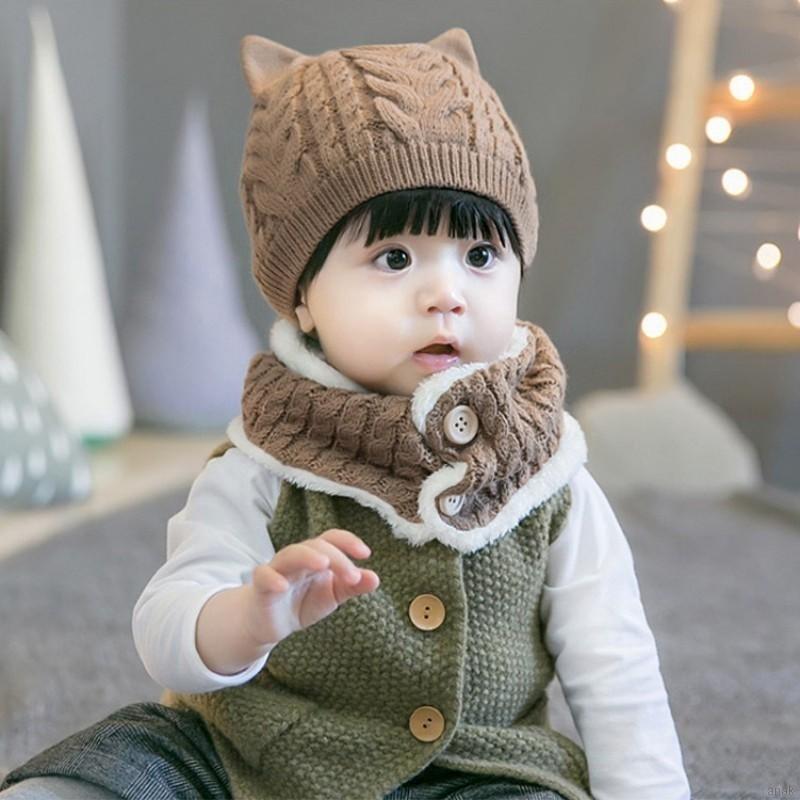 Set nón len và yếm dễ thương cho bé
