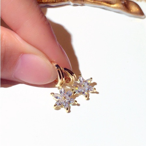 Bông Tai Hình Hoa Đính Đá Thời Trang Cho Nữ