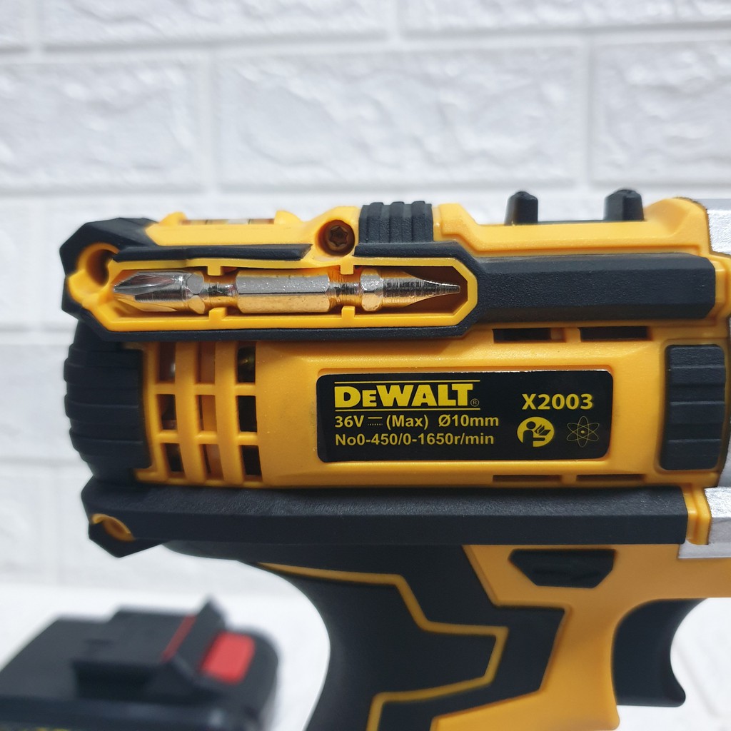 Máy khoan pin DEWALT 36V 3 Chức Năng 2 PIN kèm 24 Phụ Kiện có cân bằng máy.