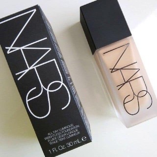 Kem nền Nars chuẩn USA