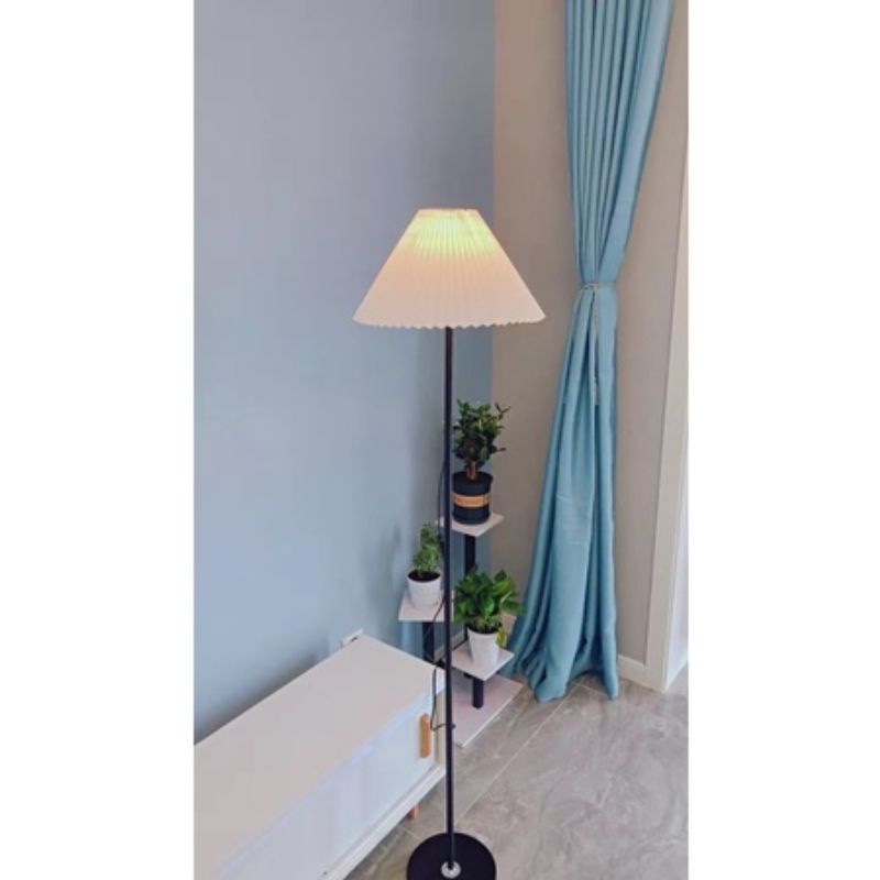 Đèn cây đứng chao xếp ly trang trí phong cách châu âu