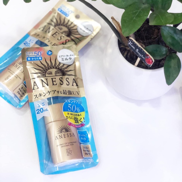 KEM CHỐNG NẮNG ANESSA 20ML