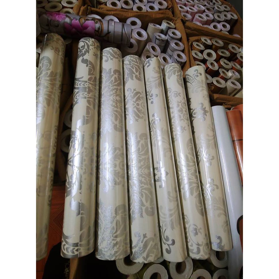 10m giấy dán tường hoa văn châu âu màu bạc khổ rộng 45cm có keo dán sẵn