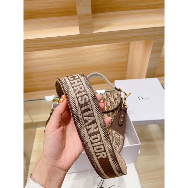 TÚI DIOR YÊN NGỰA SADLE THỔ CẨM