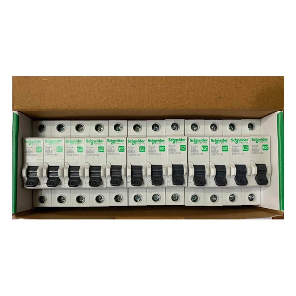 Cầu dao tự động  MCB 1 pha 63A dòng cắt 4.5kA Easy9 Schneider EZ9F34163
