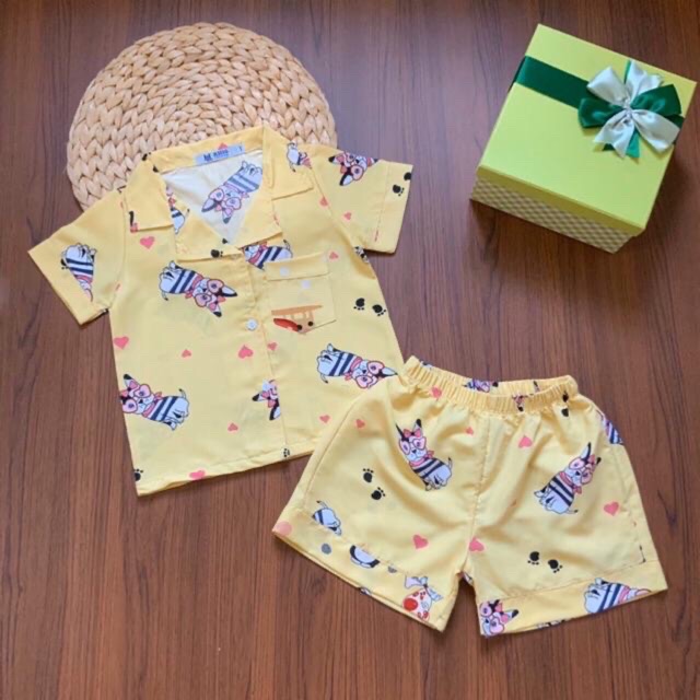 Bộ Pijama vải Kate thái tay ngắn quần đùi nhiều họa tiết cho bé trai (12-30kg)