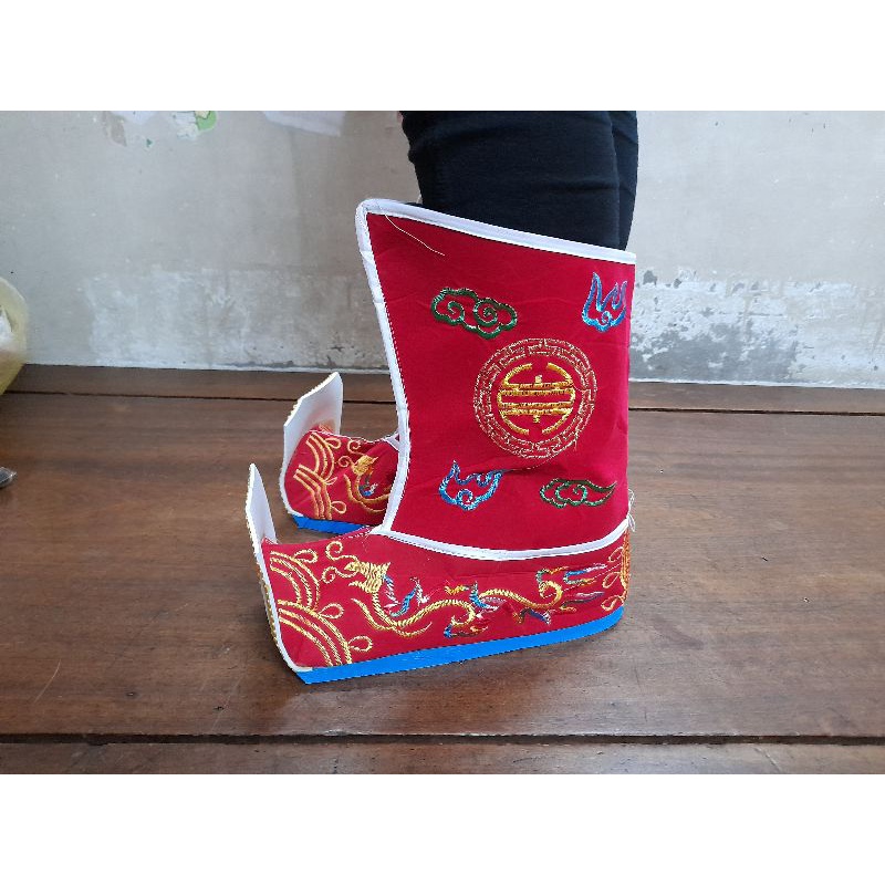 Hia tế - giày tế cụ ông loại đẹp.