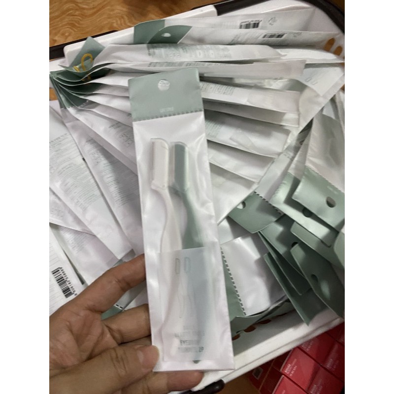 DAO CẠO CHÂN MÀY FOLDING EYEBROW TRIMMER 2P