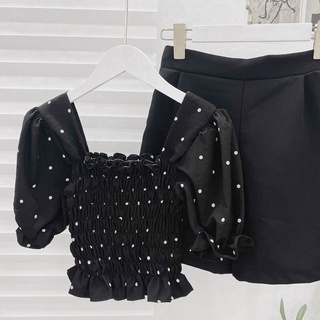 Set áo chấm bi nhún quần đen