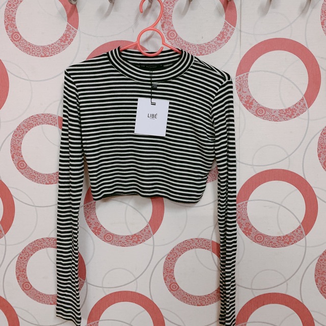 Áo croptop sọc Libé size S