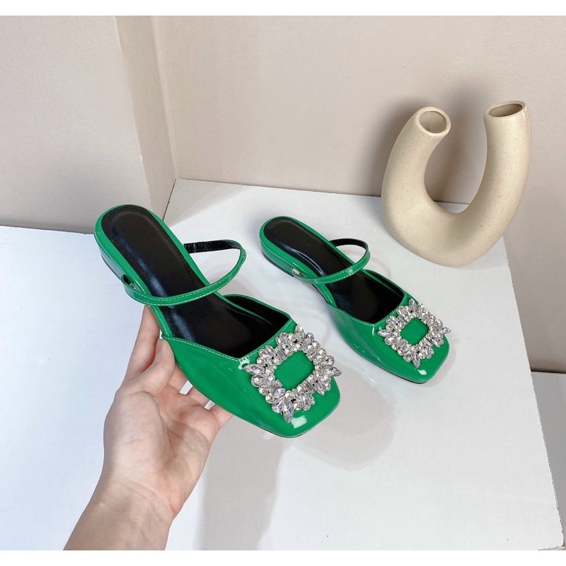 Guốc sục mũi vuông đính đá