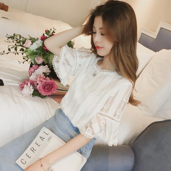 Áo kiểu tay ngắn phối ren hoa thiết kế dáng rộng thời trang công sở phong cách Hàn Quốc Đẹp
