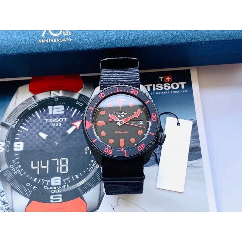 Đồng hồ nam dây dù Seiko 5 Automatic Sport SRPD83K1