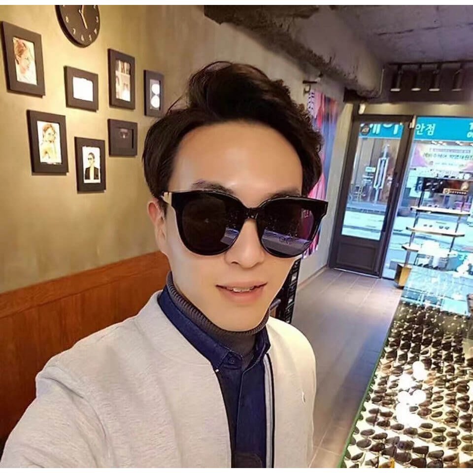 Kính mát nữ thời trang chữ V