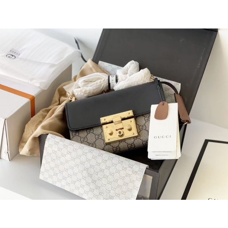 Túi Gucci Padlock đơn giản, sang chảnh, độc đáo