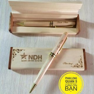 Bút gỗ khắc tên