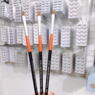 Cọ vẽ liner mắt