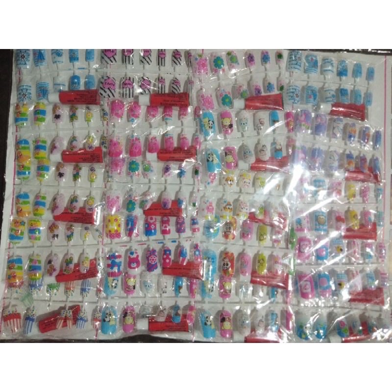 móng tay giả giá rẻ cho bé kèm keo dán