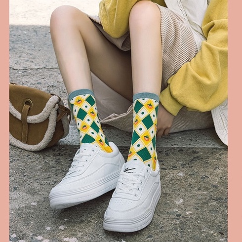 Vớ tất Boho họa tiết hoa, dâu, trám giữa bắp chân