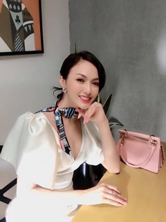 ĐẦM LỤA TRẮNG CỔ V (KÈM HÌNH THẬT)