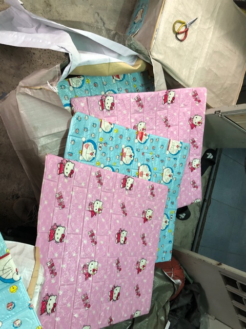 XỐP DÁN TƯỜNG HOẠT HÌNH HelooKitty mới