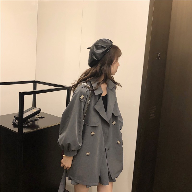 Set áo khoác + chân váy xếp ly