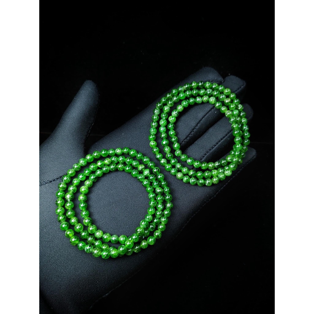 Chuỗi chập 3 diopside xanh lá mix charm sen Au24k và bi bạc mạ vàng TUDO phong thủy tự nhiên cho nữ mệnh Mộc Hỏa