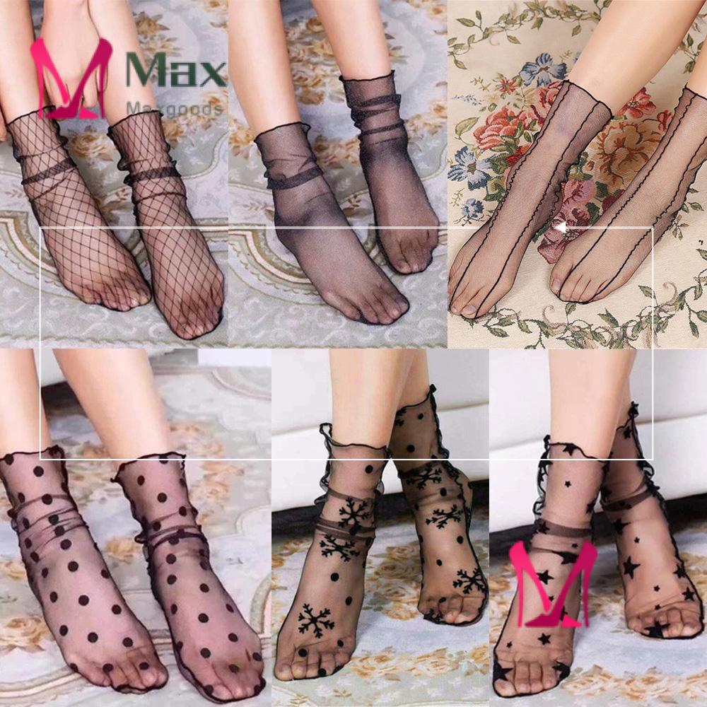 Tất lưới nhìn thấu in họa tiết thời trang thịnh hành cho nữ