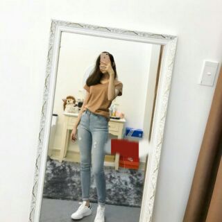 Áo thun cổ tim Bershka size M