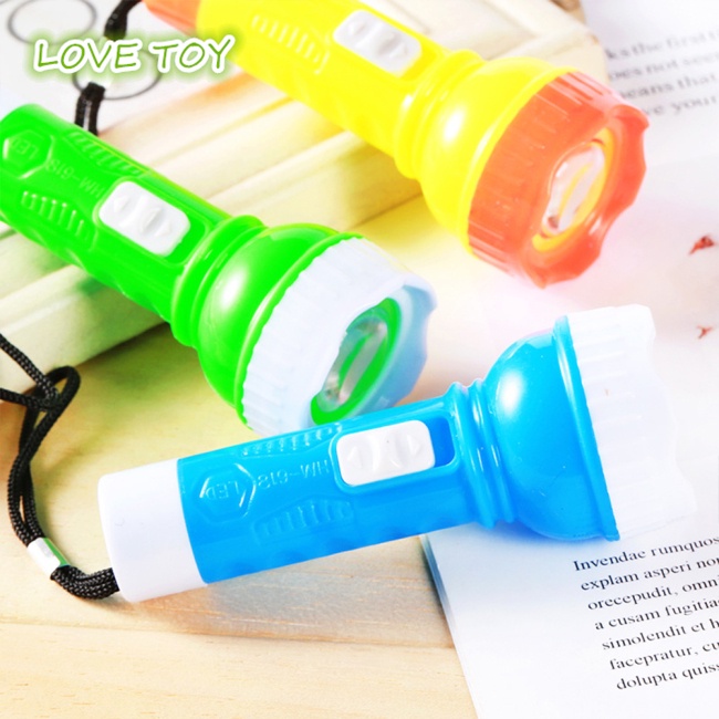 Đèn Pin Led Đa Năng Tiện Dụng Cho Các Hoạt Động Ngoài Trời