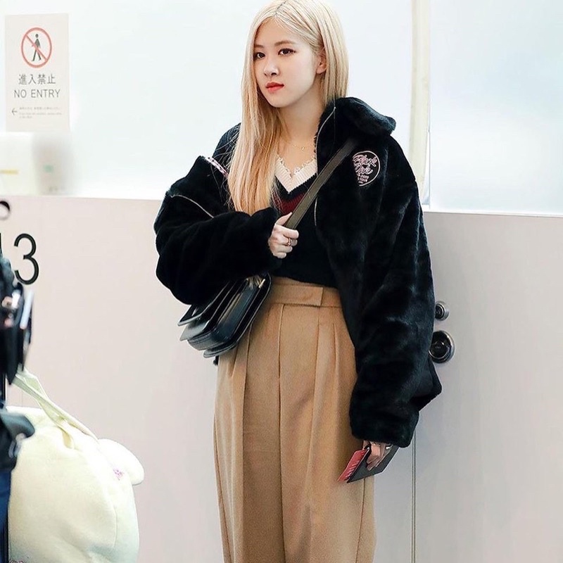 Quần tây dài ống rộng màu nâu giống Rosé Blackpink