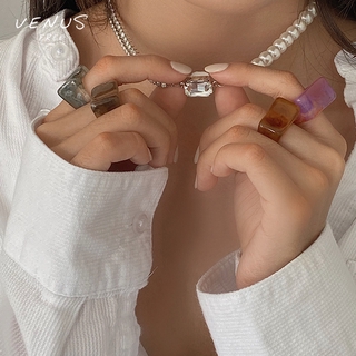 Nhẫn nữ kiểu dáng độc đáo thời trang