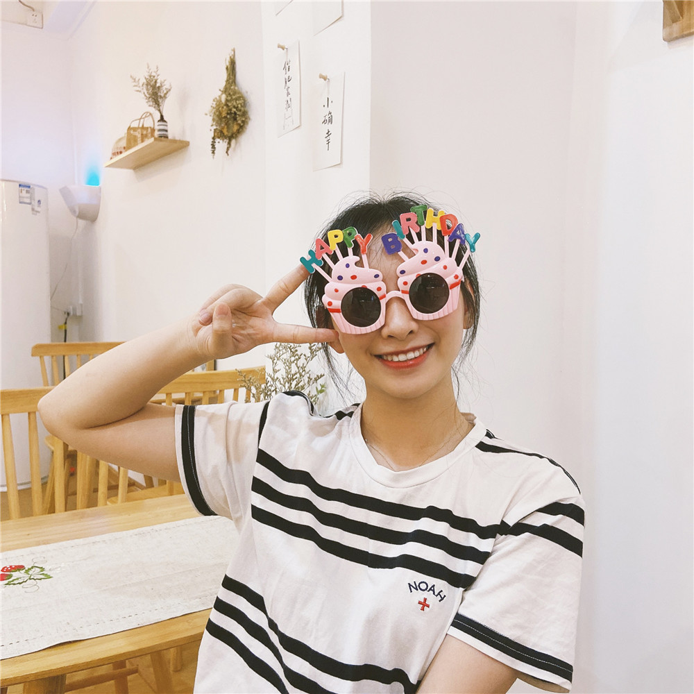 Kính mát bánh kem hoạt hình đạo cụ sinh nhật vui nhộn cho bé