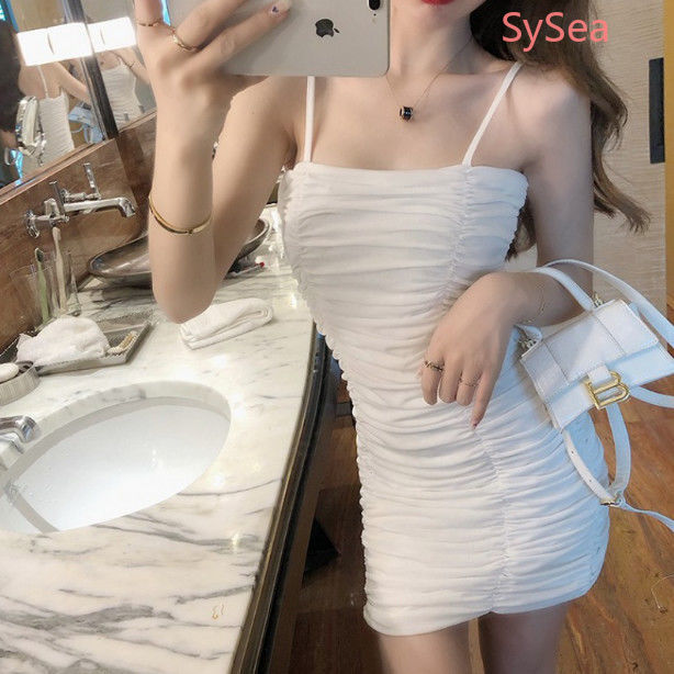 Đầm Cúp Ngực Phong Cách Cổ Điển Quyến Rũ