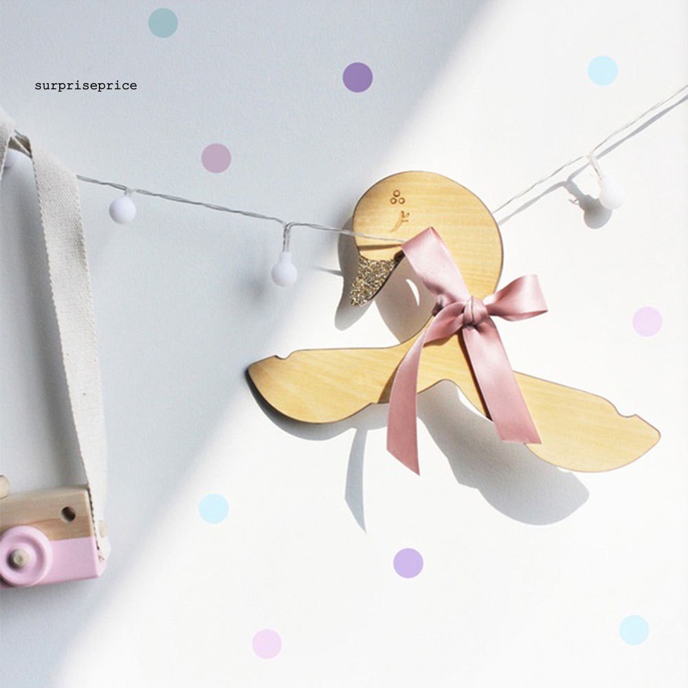 Móc treo quần áo bằng gỗ đính nơ dễ thương