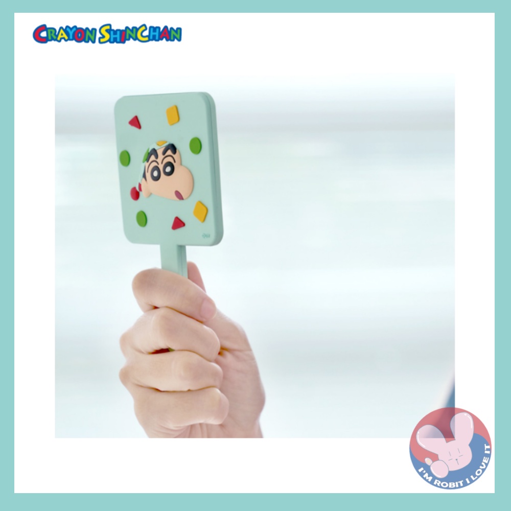 Gương trang điểm cầm tay hình shin chan độc đáo