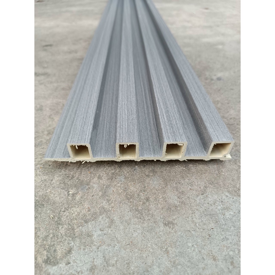 Lam Sóng Gỗ Nhựa 4 Sóng Cao Màu Xám Dài 2,9m