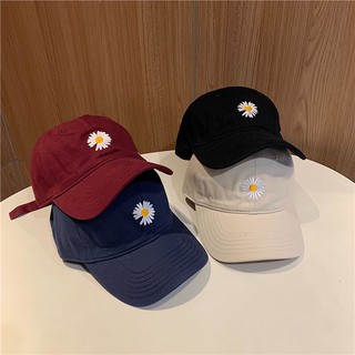 Nón lưỡi trai hoa cúc hot trend