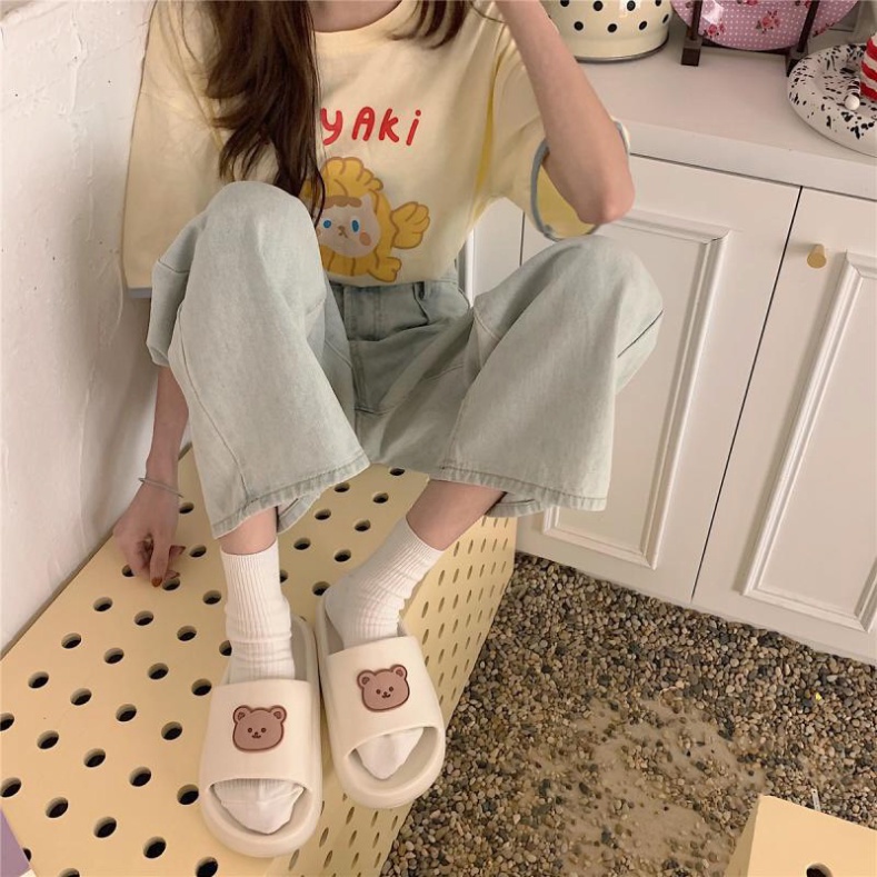 Dép nữ hình gấu xinh ở giữa quai ngang đế bằng in hình ngộ nghĩnh chống nước