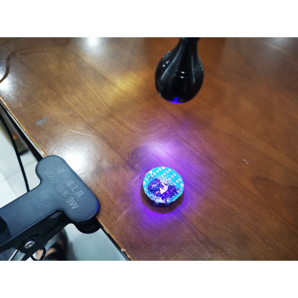 Đèn UV Led Kẹp Bàn Tiện Lợi Hỗ Trợ Sửa Điện Thoại ,Sấy Keo ,Soi Tiền.