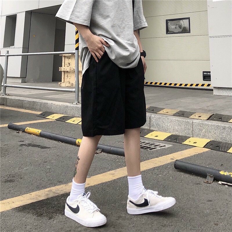 Quần Shorts nam nữ MEANSTORE sooc ống suông cạp chun Ulzzang short thể thao mặc ở nhà đi tập thoáng mát - Kaki đen basic