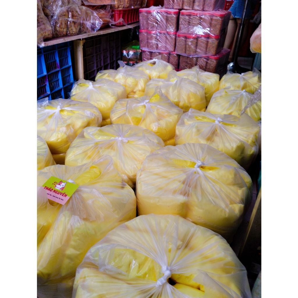 Bơ vàng ăn kèm bánh tráng Tây Ninh