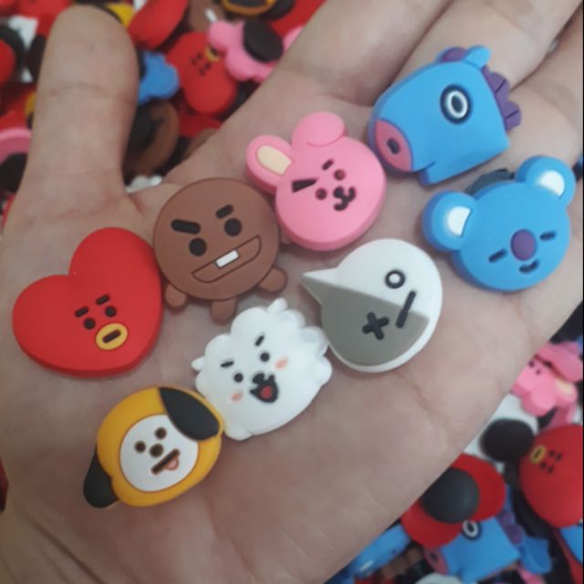 Sticker gắn dép BT21