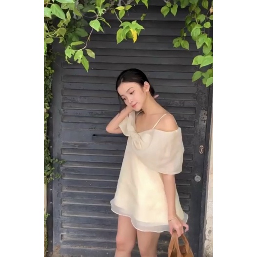 SET ÁO NƠ   + QUẦN SHORT TRẮNG