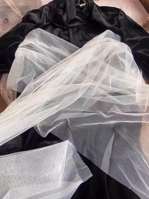 Đầm dự tiệc thắt eo